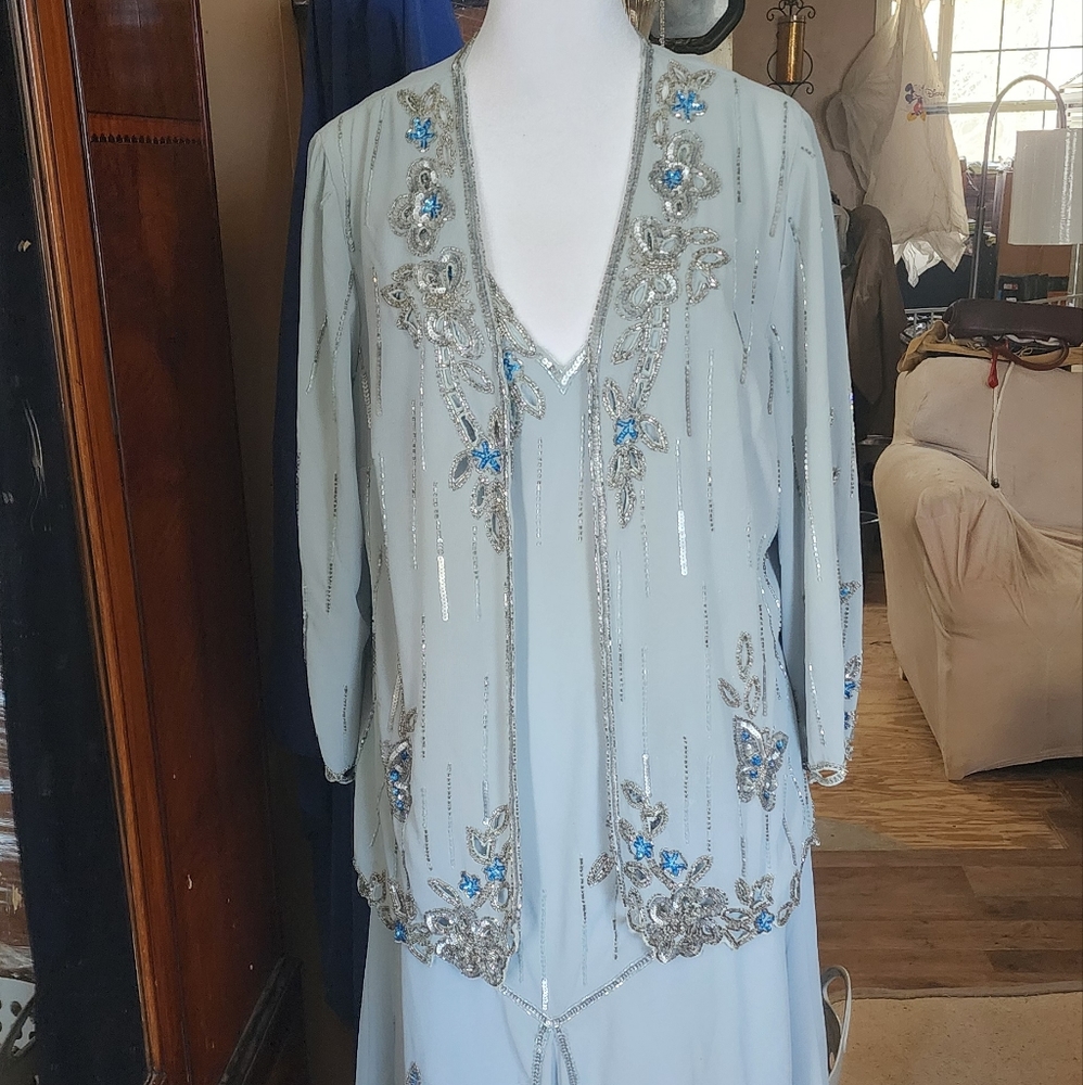 MIDNIGHT VELVET DRESS. (NWT)